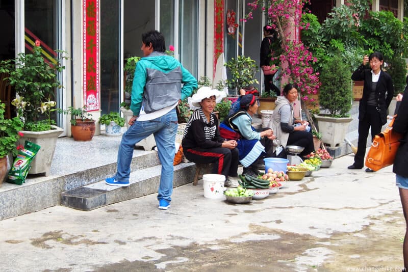 changebike bike trip yunnan deqin