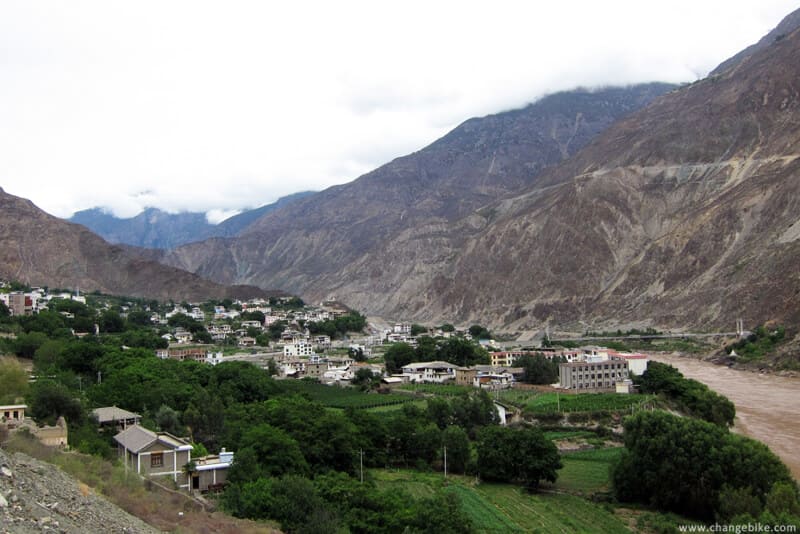 changebike adventure bike tours yunnan moon bay