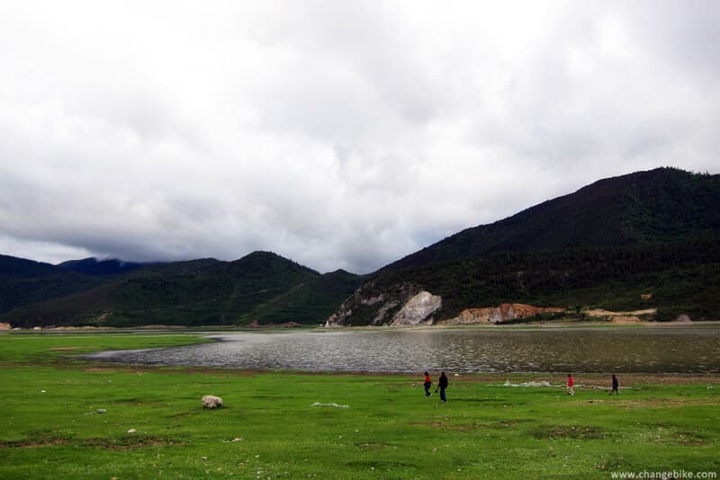 changebike adventure bike tours yunnan napa lake