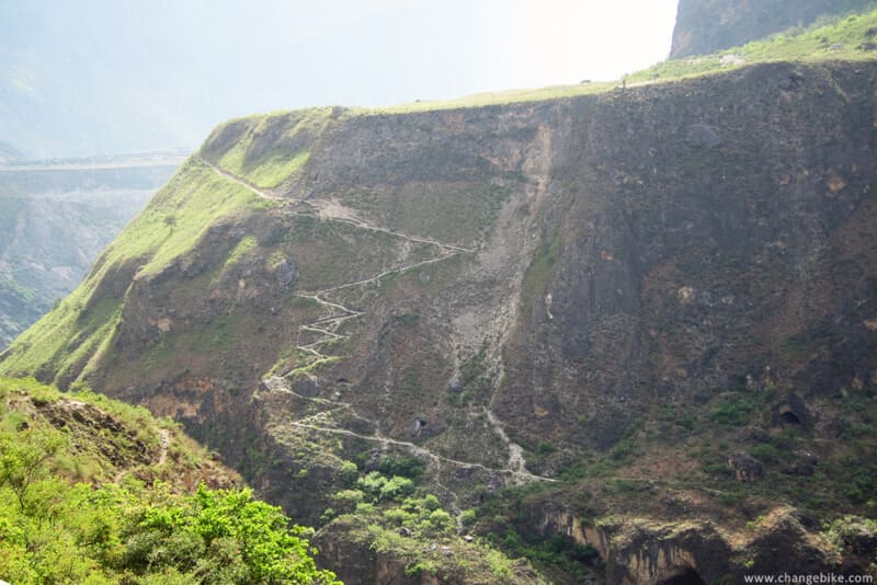 changebike yunnan bike tours yunnan lower tiger leaping gorge