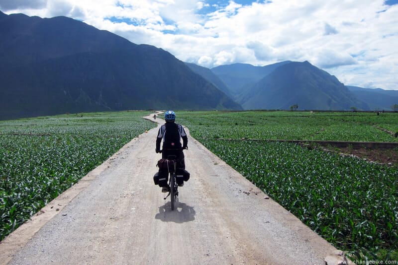 changebike yunnan bike tours yunnan lower tiger leaping gorge