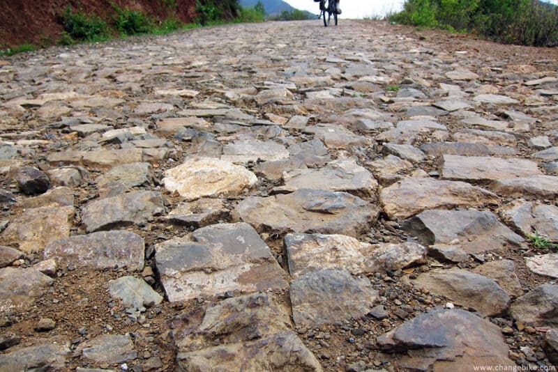 changebike bike tour yunnan ming yin