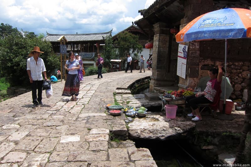 changebike cycle touring yunnan Lijiang
