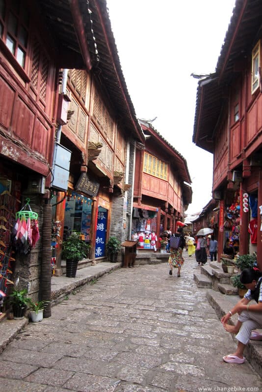 changebike cycle touring yunnan Lijiang