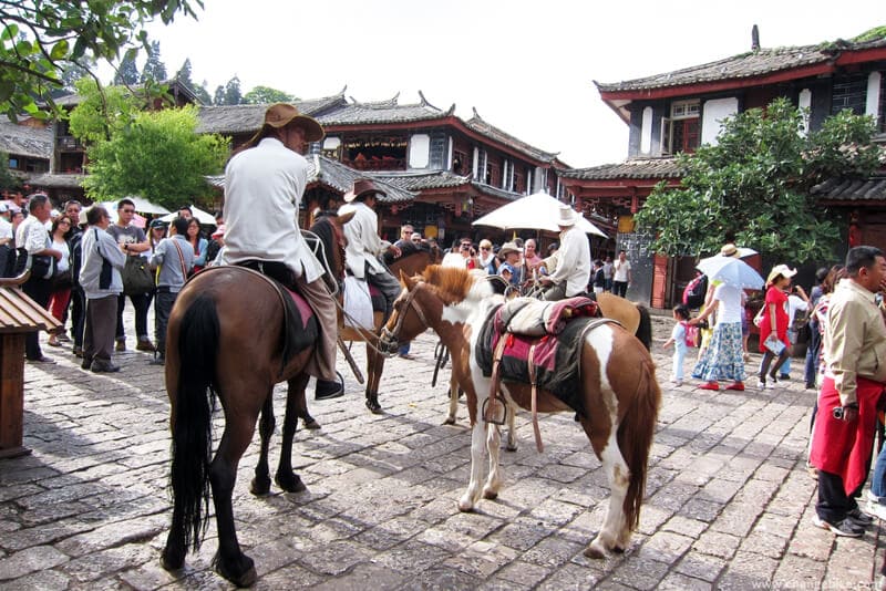 changebike cycle touring yunnan Lijiang