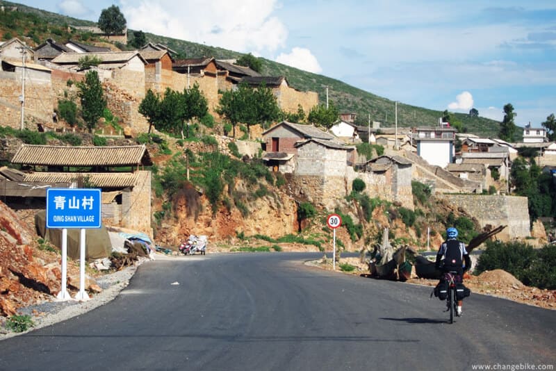 changebike adventure bike tours yunnan erhai