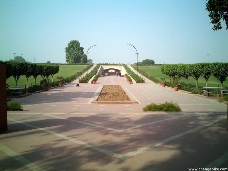 bike trip changebike rajghat india